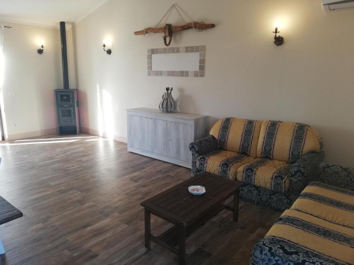 Agriturismo Colleverde กาปัลบีโอ ภายนอก รูปภาพ