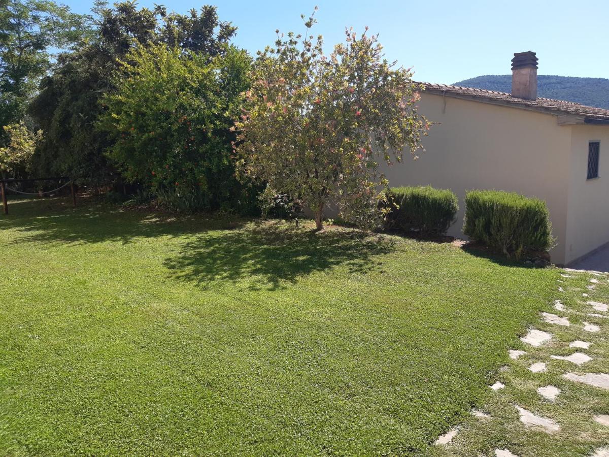 Agriturismo Colleverde กาปัลบีโอ ภายนอก รูปภาพ