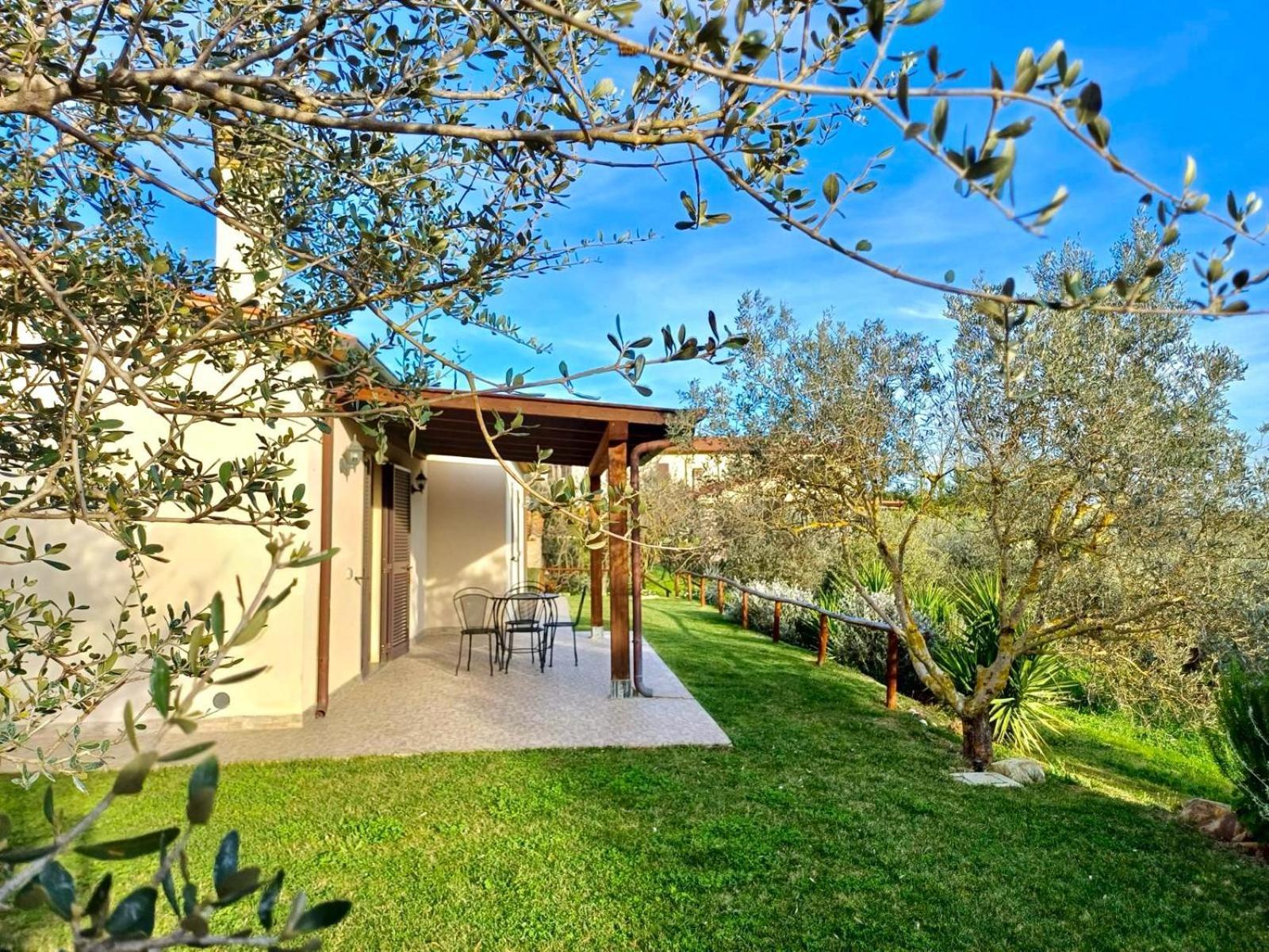 Agriturismo Colleverde กาปัลบีโอ ภายนอก รูปภาพ