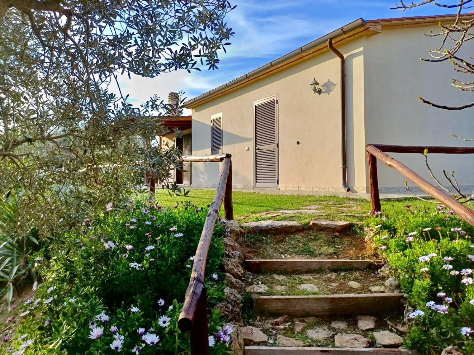 Agriturismo Colleverde กาปัลบีโอ ภายนอก รูปภาพ