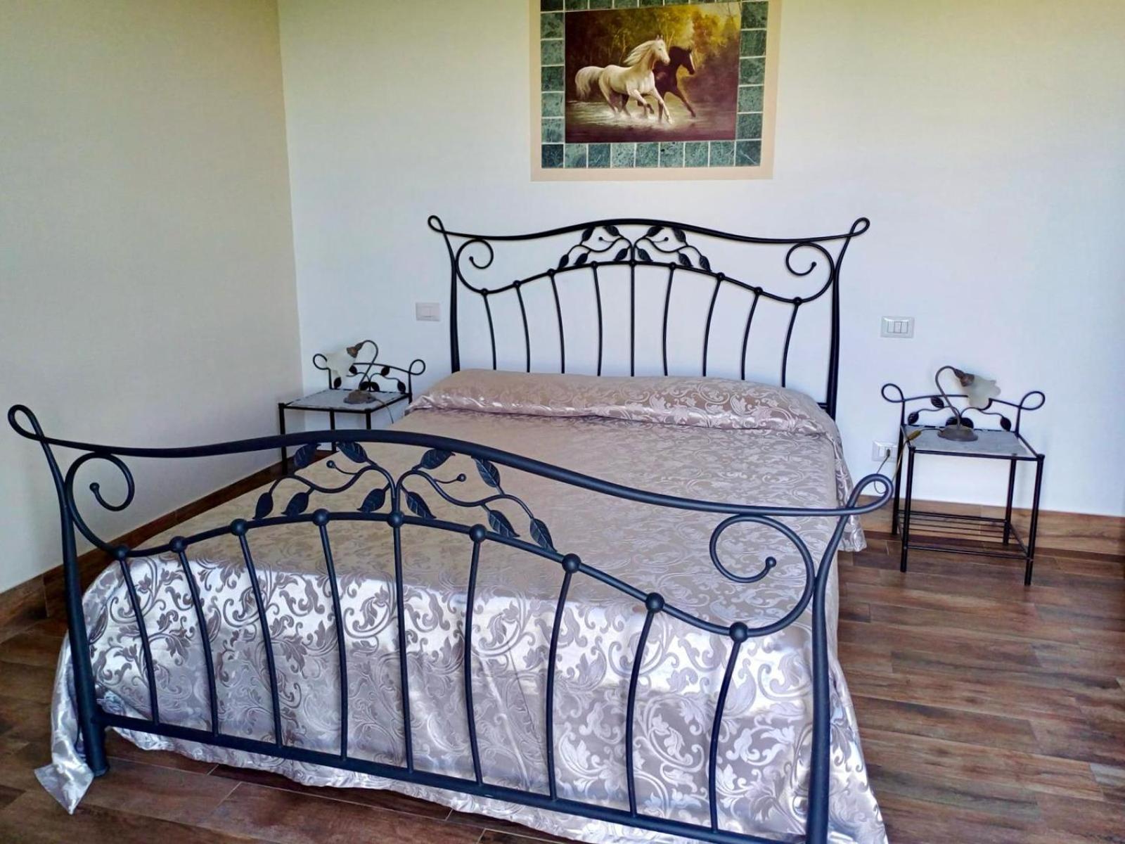 Agriturismo Colleverde กาปัลบีโอ ภายนอก รูปภาพ